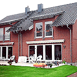 Doppelhaus mit Klinkerfassade